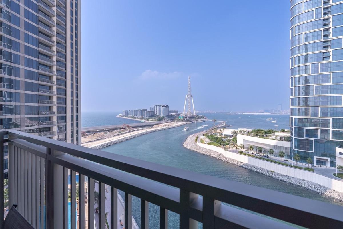 Apartment Bright 2-bedroom With Stunning Views At 5242 Tower Marina