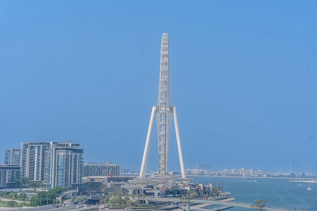 Bright 2-bedroom With Stunning Views At 5242 Tower Marina Apartment *