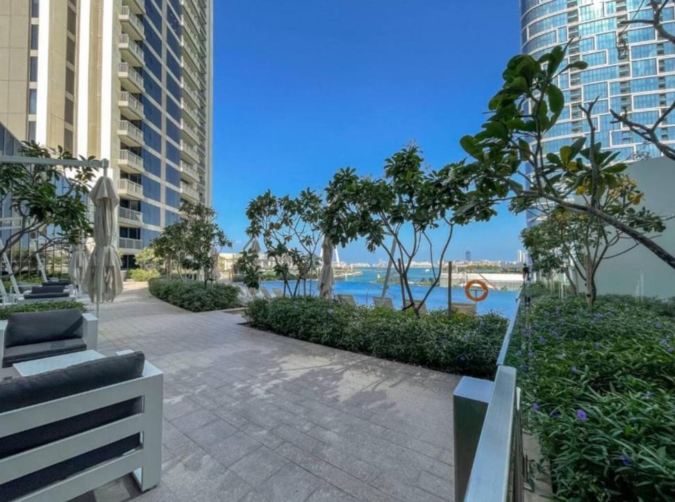 Bright 2-bedroom With Stunning Views At 5242 Tower Marina Apartment Dubai