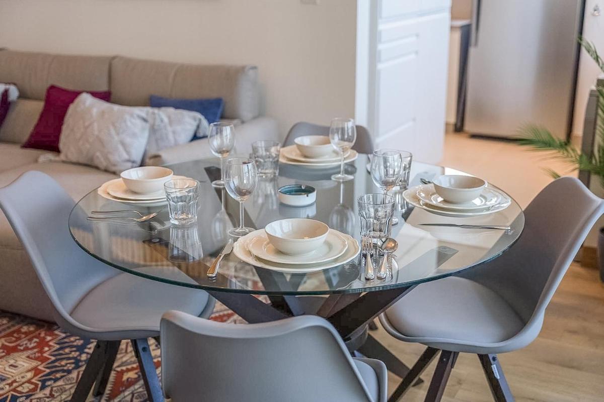 Apartment Bright 2-bedroom With Stunning Views At 5242 Tower Marina Dubai