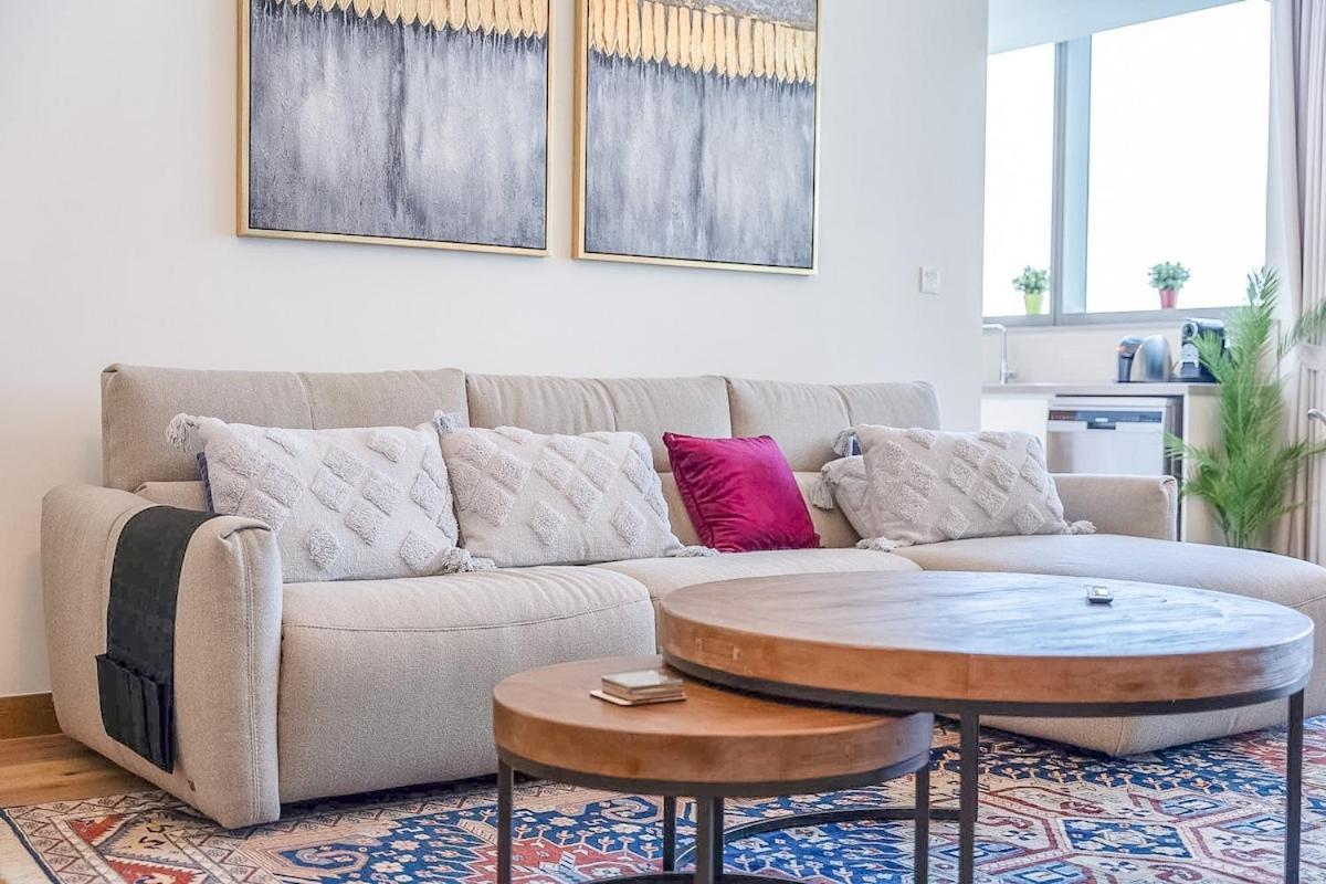 Bright 2-bedroom With Stunning Views At 5242 Tower Marina * Dubai